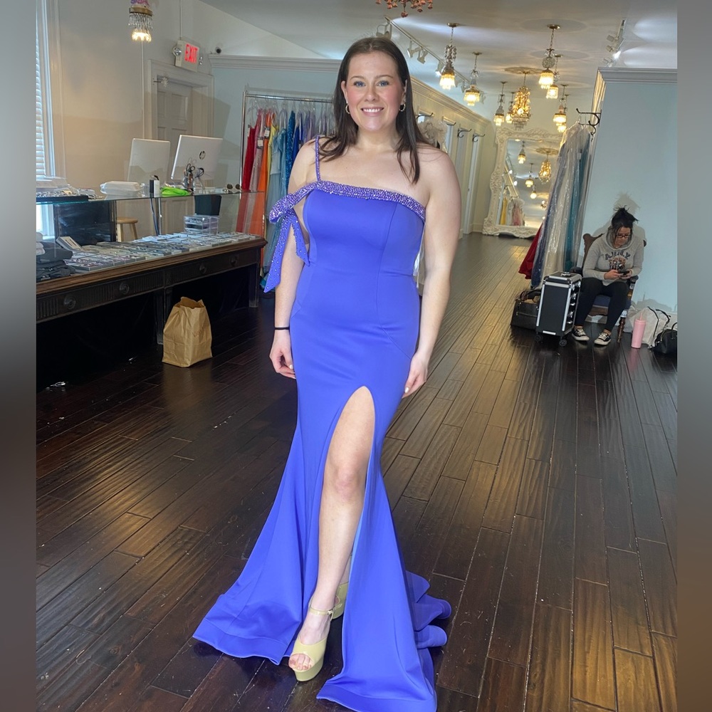 Ava Presley gown. Size 10 periwinkle color